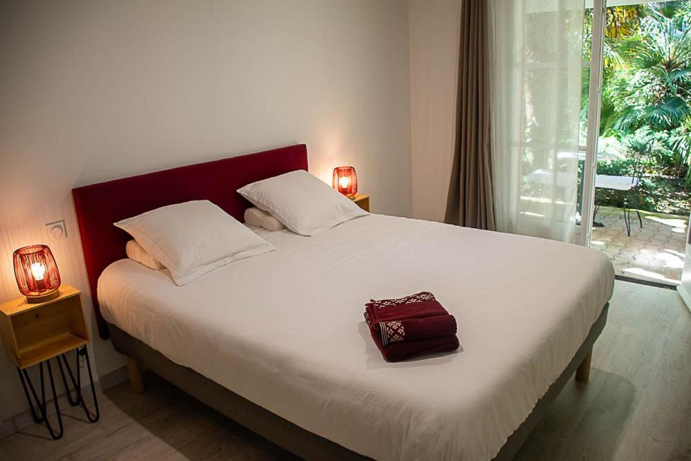 Bed and Breakfast Au détour des vignes Ordonnac Esterno foto